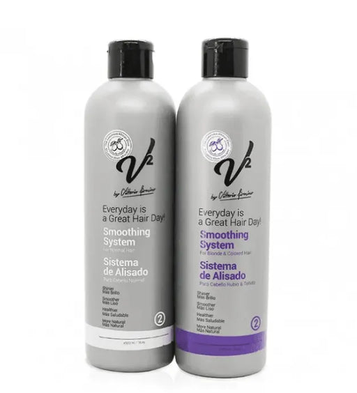 שני בקבוקי החלקה "ויטוריו פירמינו" על רקע ללבן