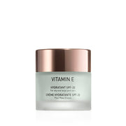 קרם לחות לעור שמן 50/250 מ"ל SPF20 מסדרת VITAMIN E  ג'יג'י- GIGI